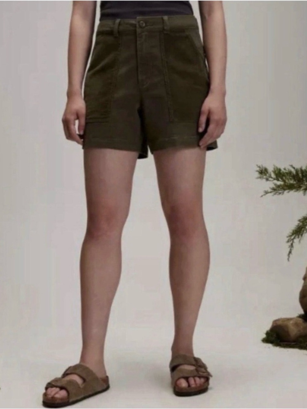 Alpine Design Olive Green Cargo Shorts with Corduroy Pockets for Women NWT